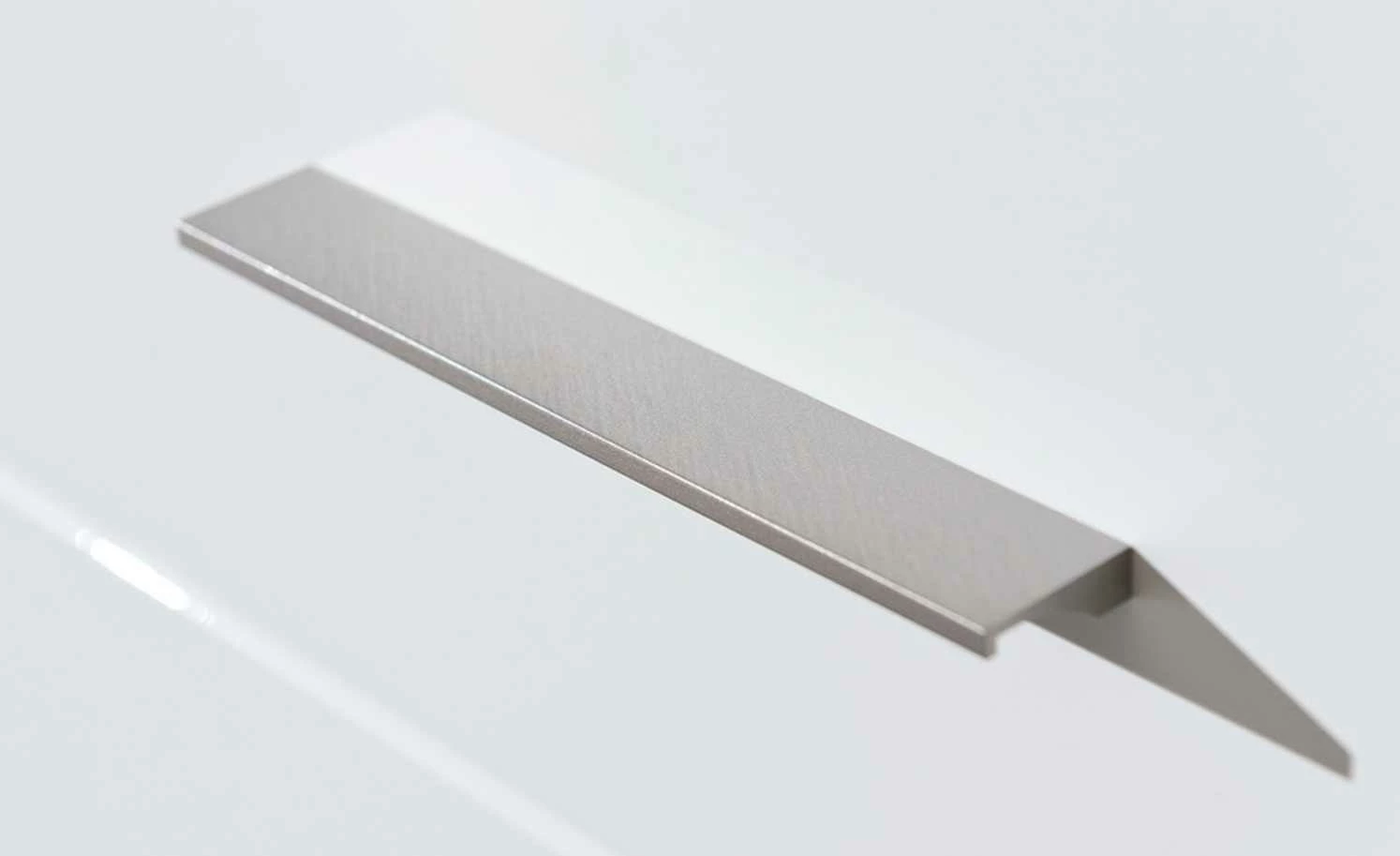 uno Lowboard Titan | Weiß / Eiche sägerau (Nachbildung) 106|cm 2 uno Lowboard Titan | Weiß / Eiche sägerau (Nachbildung) 106|cm – Bild 2