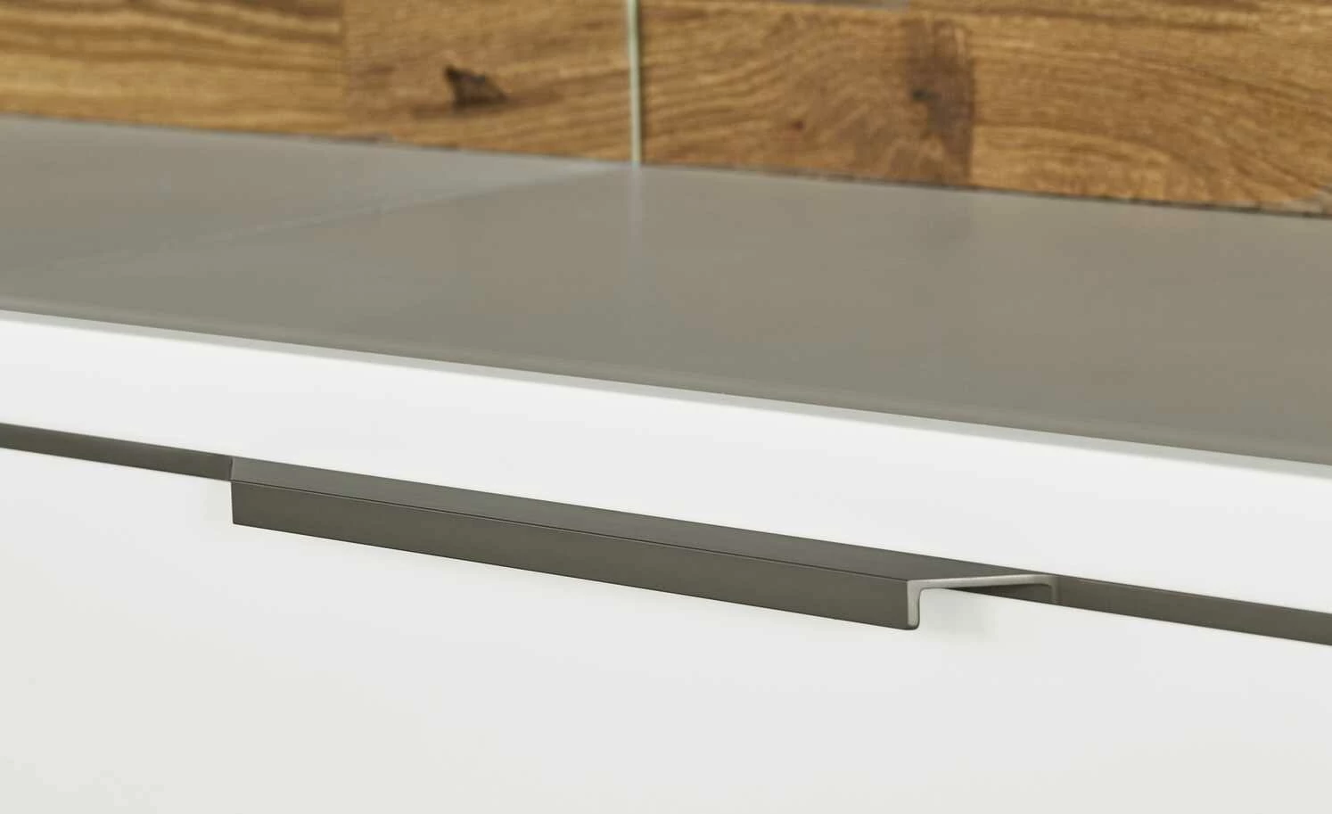 Berger & Rath Sideboard Claro | Weiß-Creme Sichtbare Rückwand: Wildeiche gesandstrahlt 7 Berger & Rath Sideboard Claro | Weiß-Creme Sichtbare Rückwand: Wildeiche gesandstrahlt – Bild 7