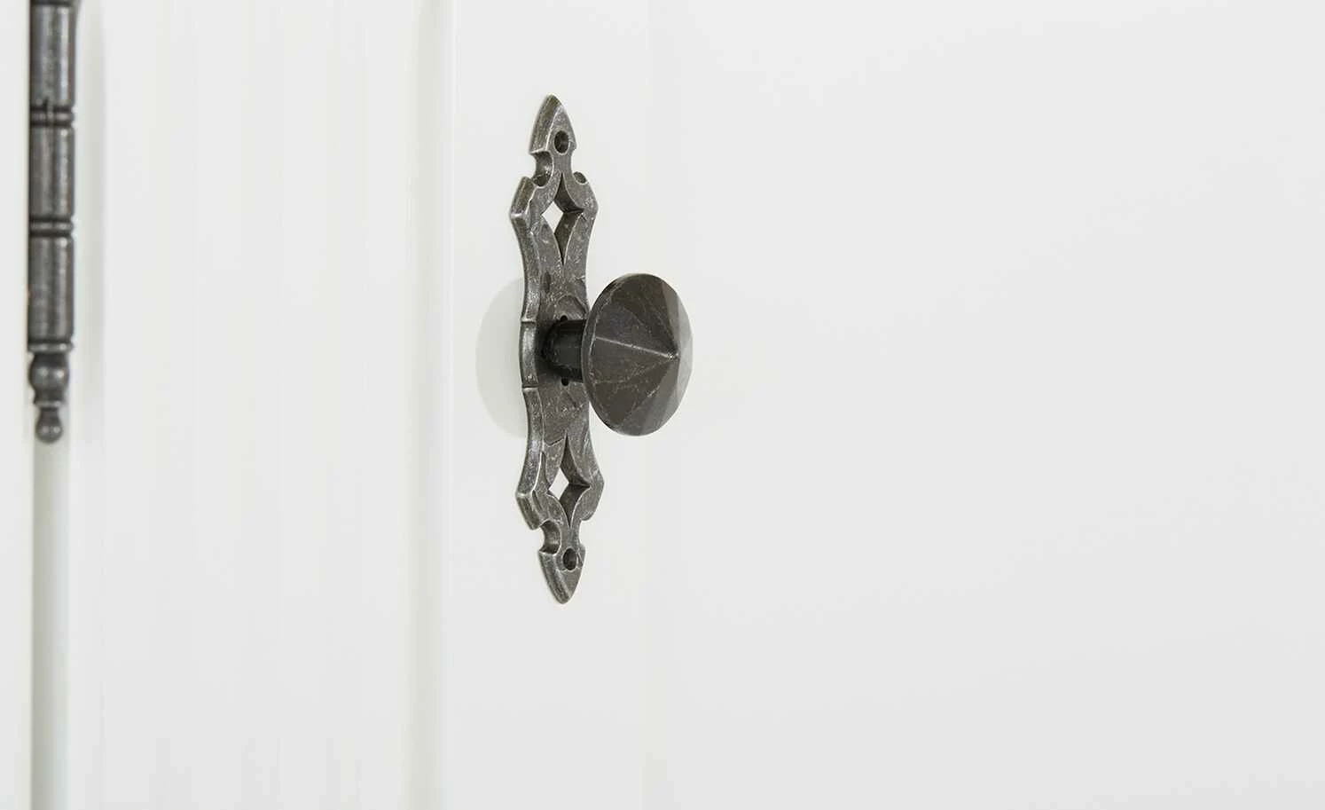 maison bleue Highboard Petit Chalet | Weiß / Graphitgrau mit Holzboden 10 maison bleue Highboard Petit Chalet | Weiß / Graphitgrau mit Holzboden – Bild 10