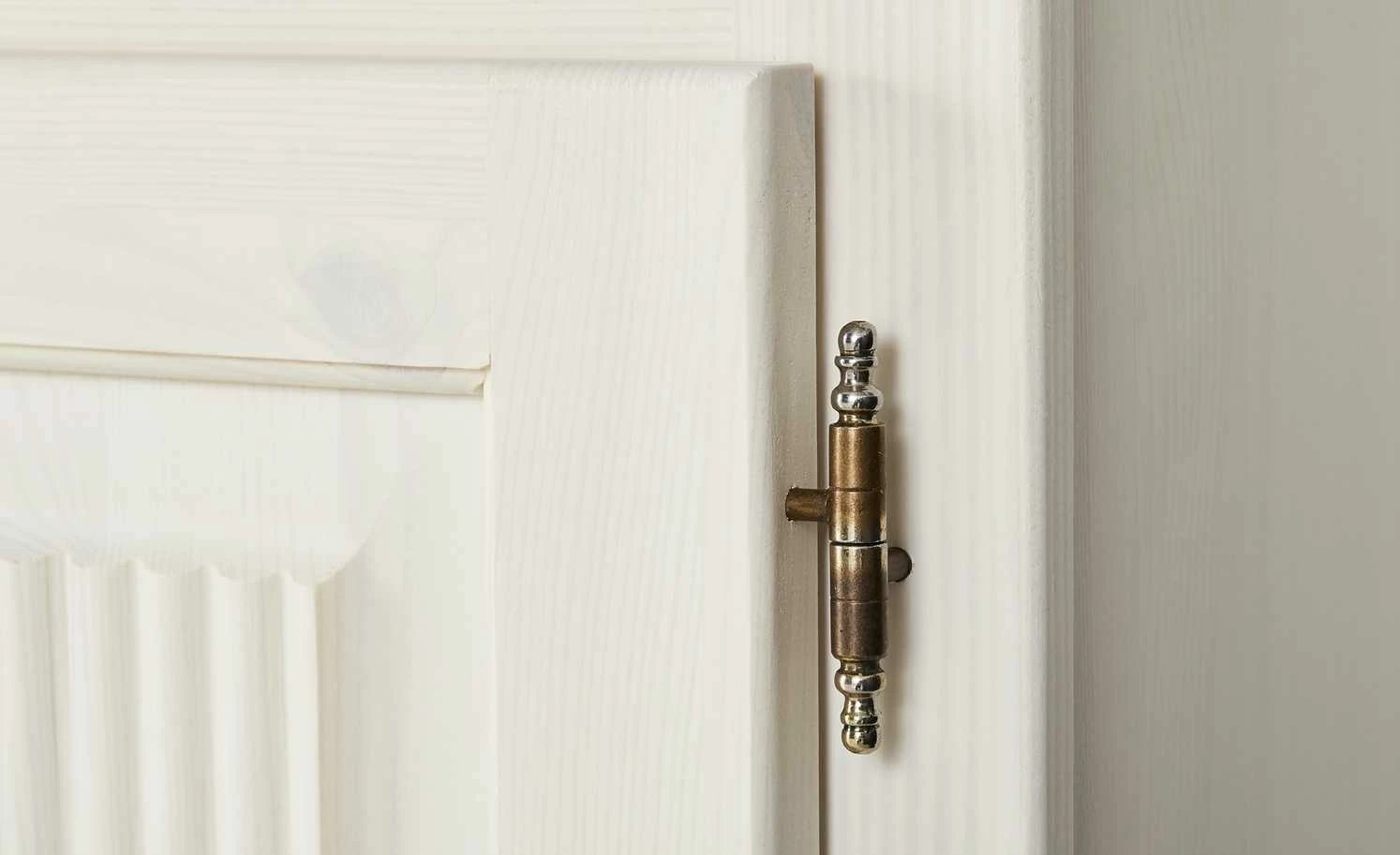 Kommode Bornholm | Kiefer Weiß 2 Türen 9 Kommode Bornholm | Kiefer Weiß 2 Türen – Bild 9